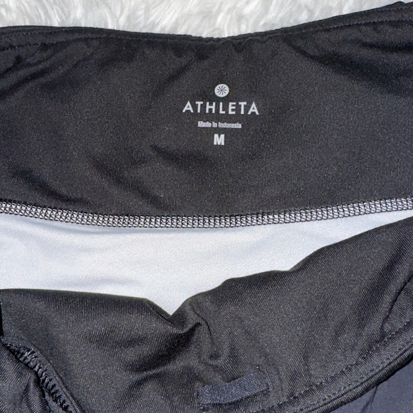Athleta High Rise Acceleration Short Size Medium - Picture 3 of 5